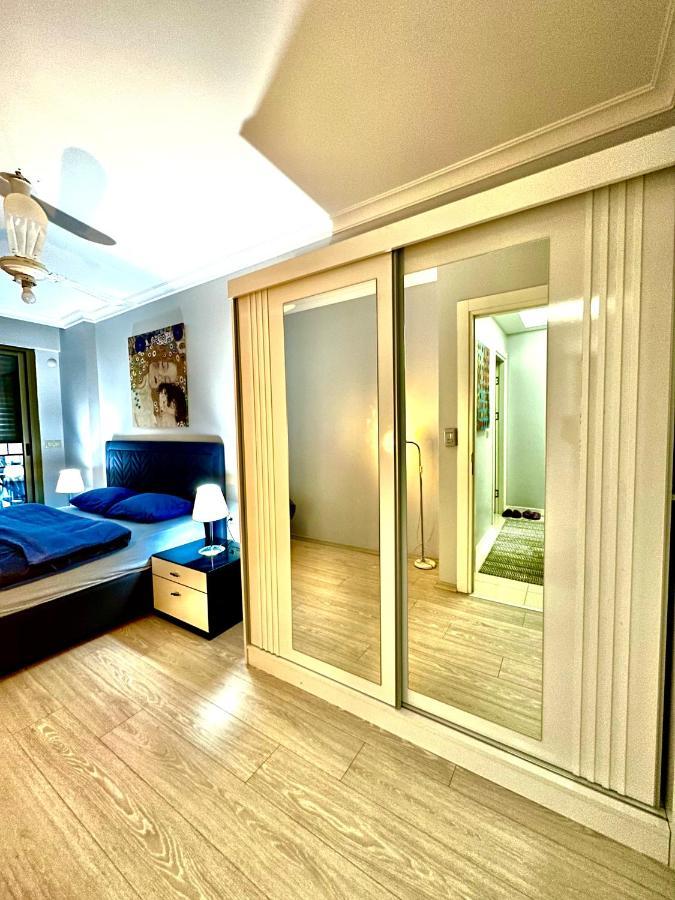 Daire Paksoys Bostanli Flat Lux And Center *