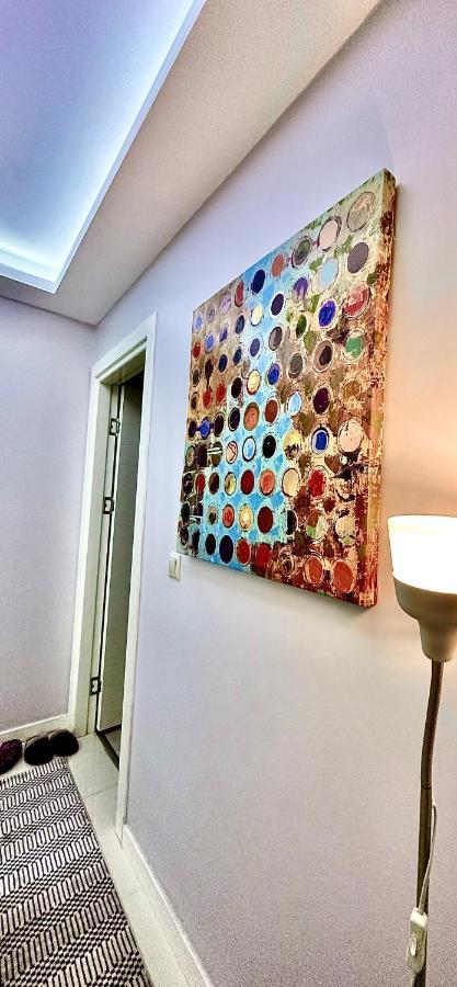 Daire Paksoys Bostanli Flat Lux And Center *